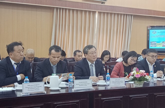 中方代表團(tuán)。圖自越通社